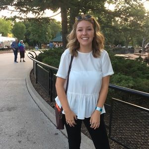 Meet your Posher, Anna